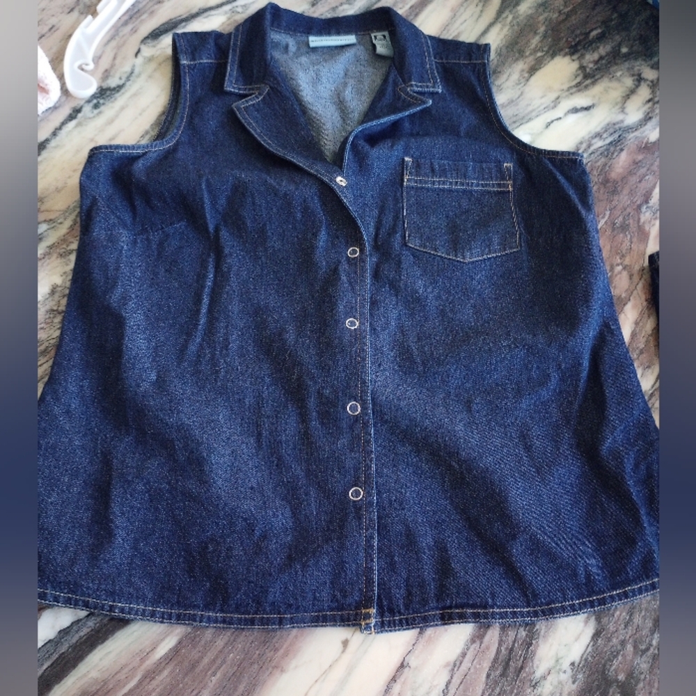 Marsh Landing Petites Medium Denim Cotton Top